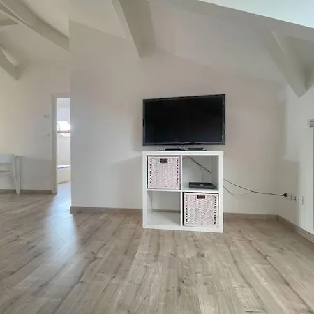 Mansarda Vista Mare Apartment *